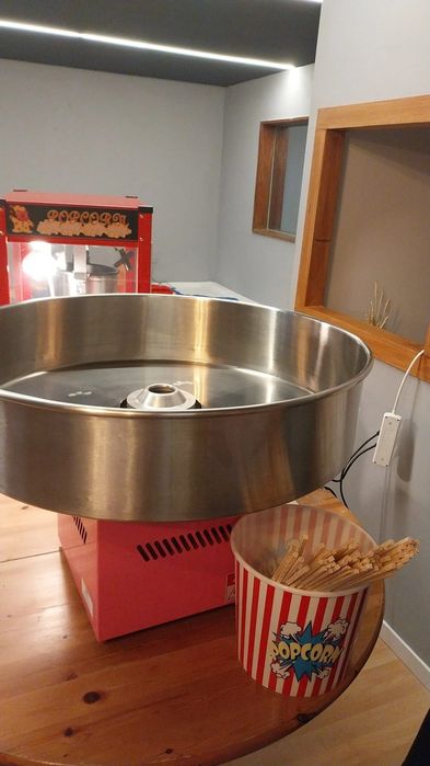 Serviço aluguer máquina pipocas e algodão  doce