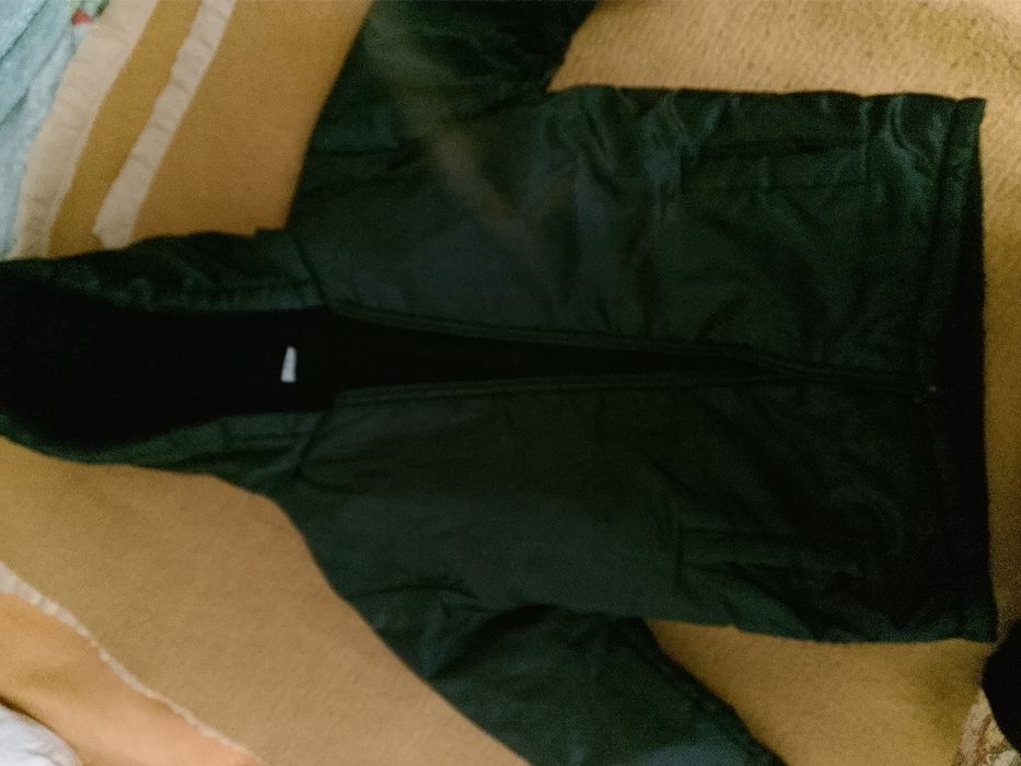 Куртки на хлопчика і дівчинку