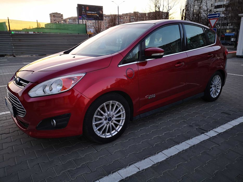 Ford C-Max HYBRID Energi Plug-in 2013 з мінімальним пробігом