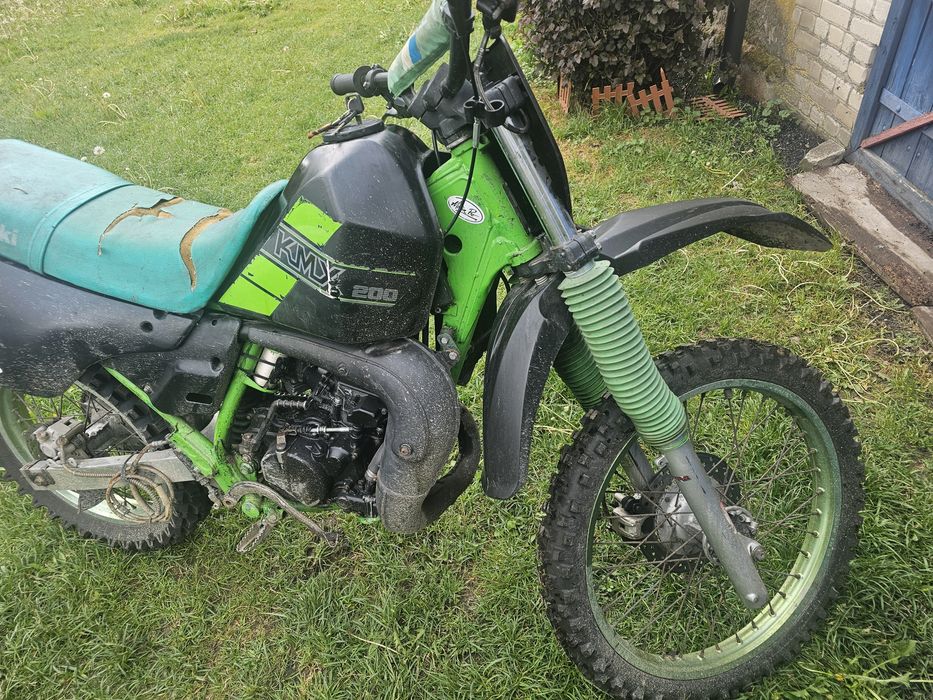 Kawaski kmx 200 .nowe opony