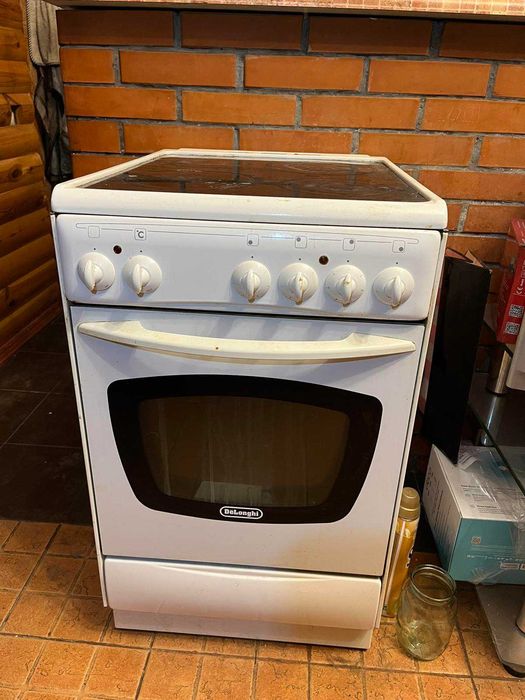 Електрична плита DeLonghi