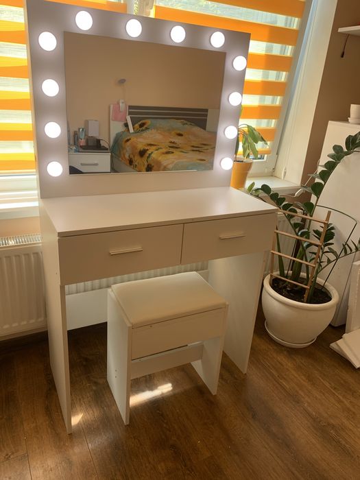 Збір меблів Jysk та IKEA Домашній майстер Заміна замків Ремонт ліжка