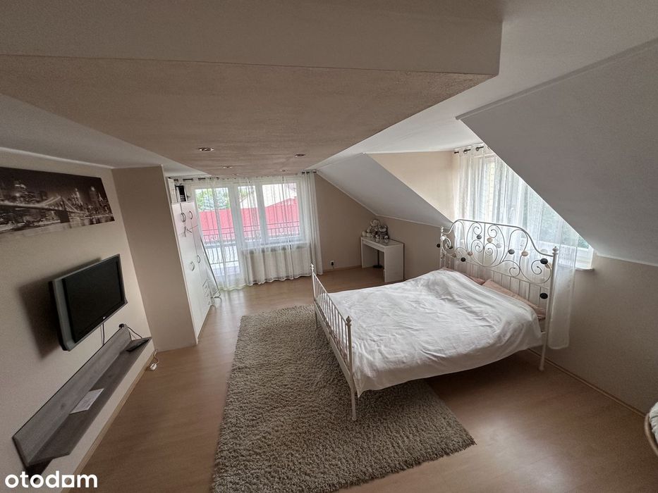 Dom | 260 m² | 2 garaże | Działka ok. 800 m² | Ostrowiec Świętokrzyski