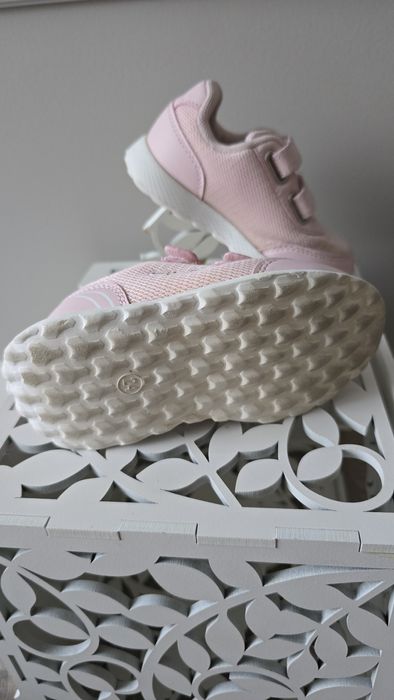 Кросівки для дівчинки