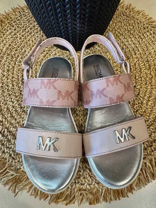 Оригінальні сандалі Michael Kors для дівчинки