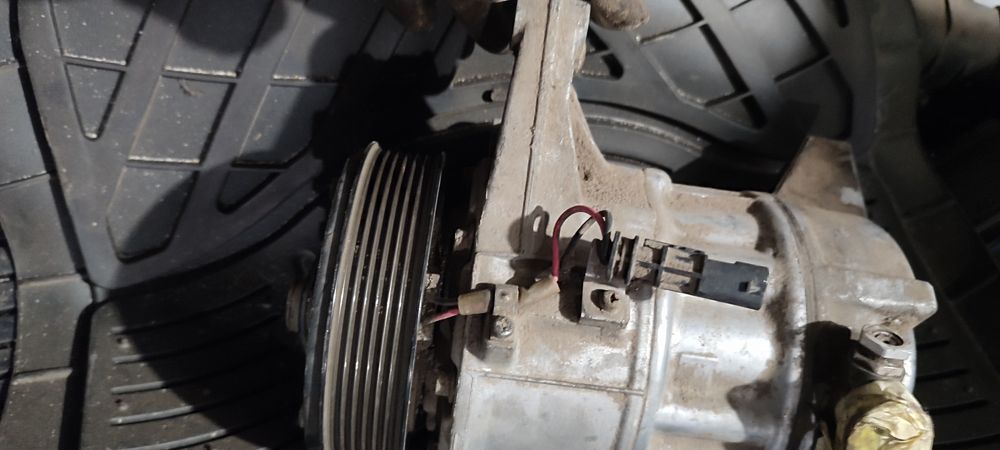 Компрессор кондиционера Cadillac SRX 
Buick LaCrosse (2010–2016 гг.).
Buick Allure (2010–2015 гг.).
Saab 9-4X. 

X