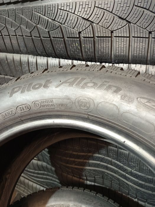 225/55R17 Michelin PilotAlpin