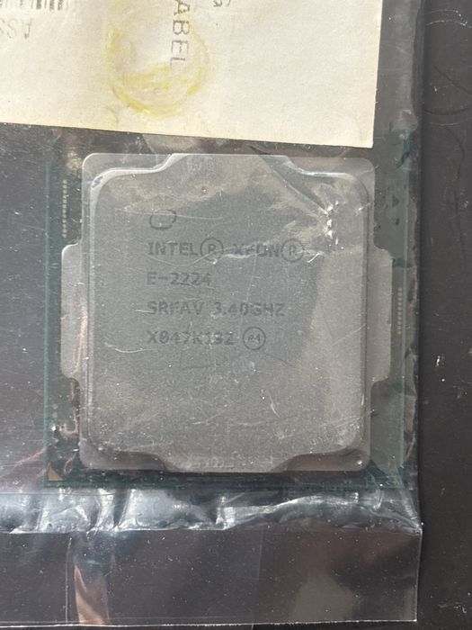 Processador Intel XEON E-2224