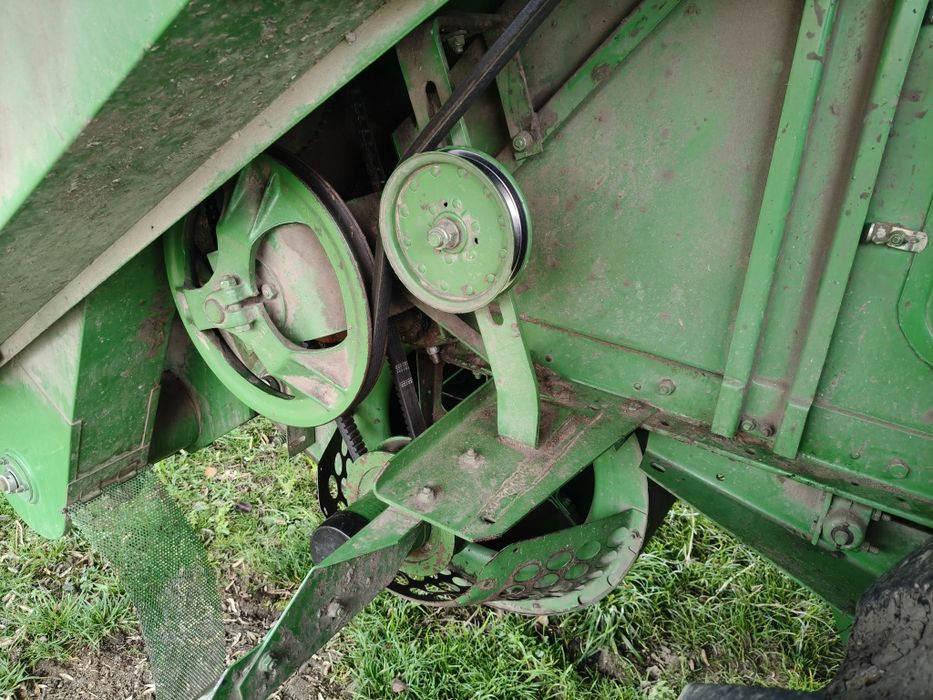 Комбайн John Deere 1157