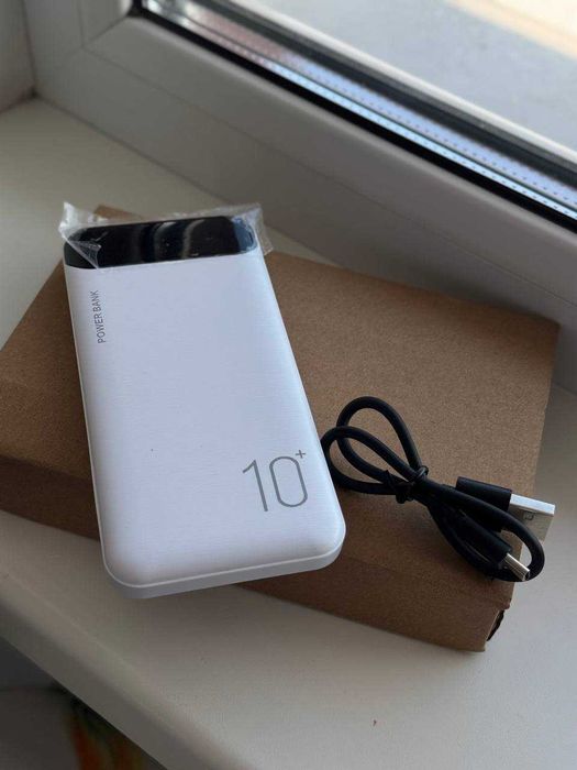 Новий Power Bank 10000mAh, з дисплеєм заряду