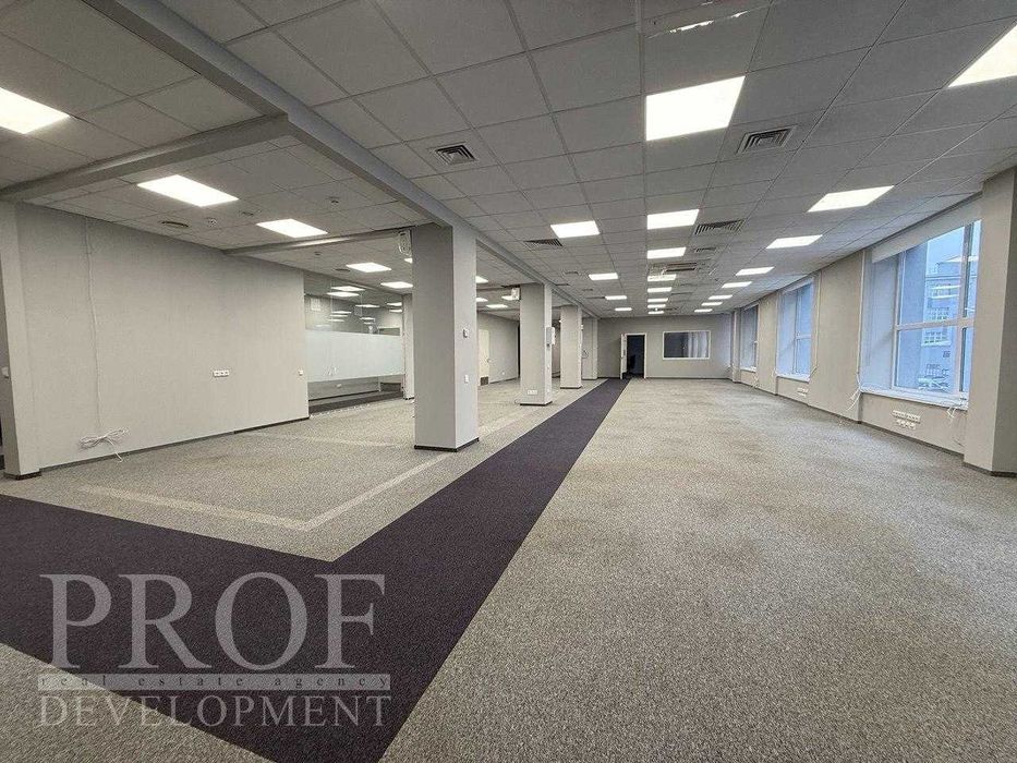 Оренда офісу в бізнес центрі метро Олімпійська (550 м2)