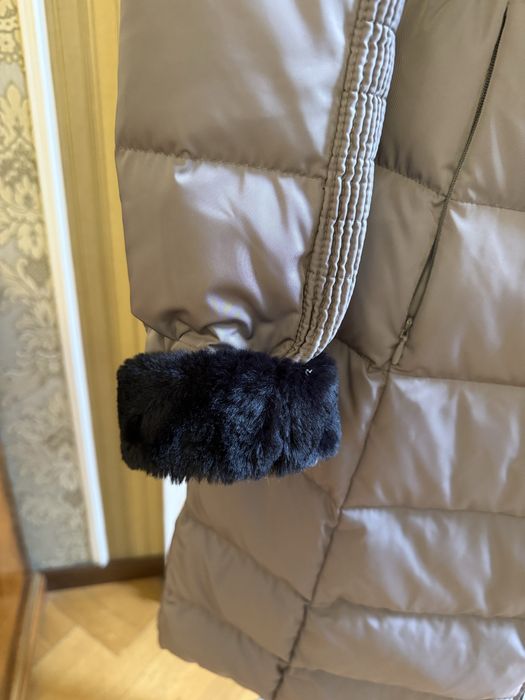 Продам пальто Armani