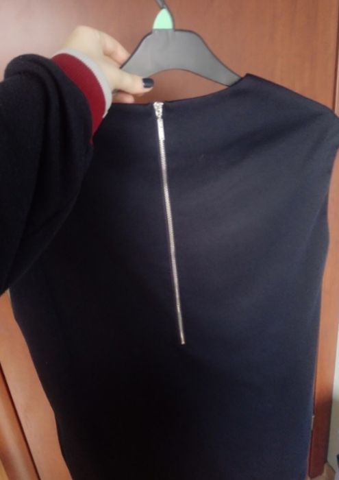 Elegancka sukienka z kieszeniami