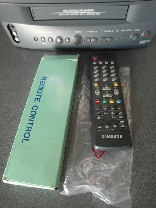 TV com Video VHS Samsung 14" Novo