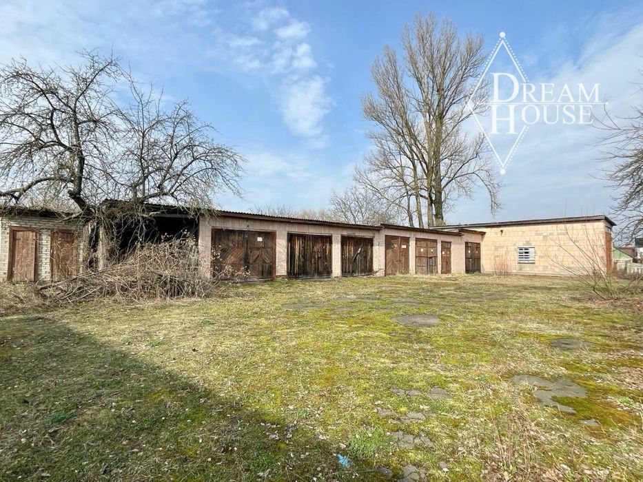 Продаж майногового комплексу