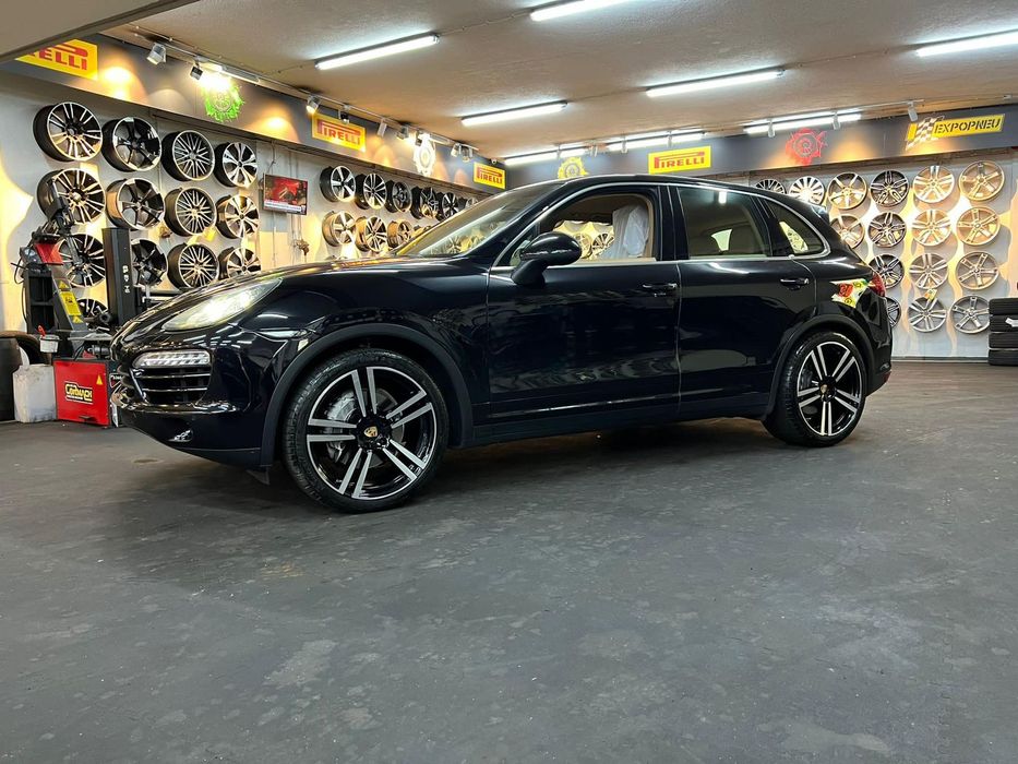 Porsche Cayenne Tiptronic