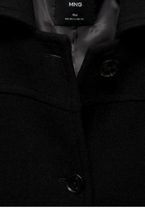 Płaszcz krótki czaeny oversize Mango