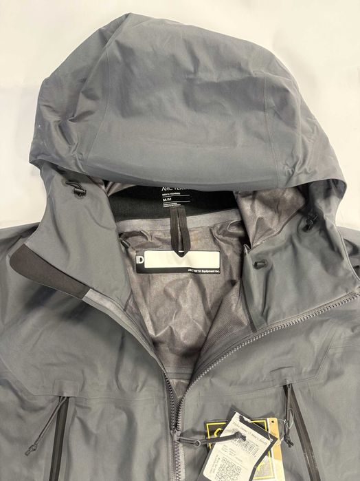 Kurtka Arc'teryx LEAF Alpha Jacket LT Men's (Gen2) Wolf. Nowa. M.