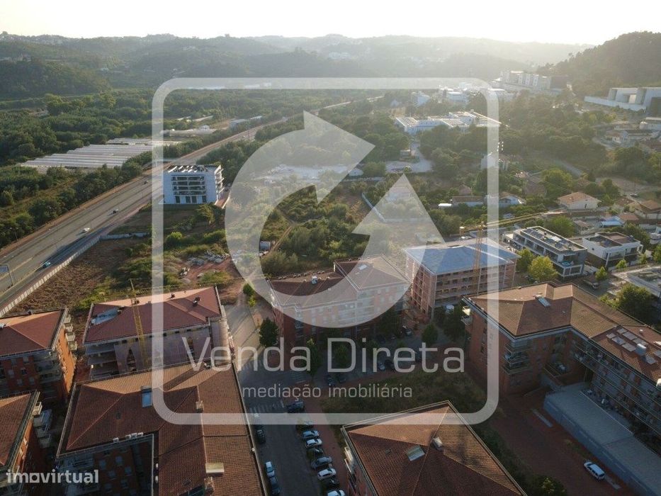 Apartamento T3 com 156 m², Terraço Amplo e Garagem | Santo António ...