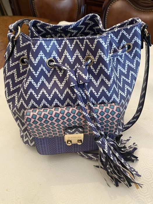 Carteira/ saco  azul / nova