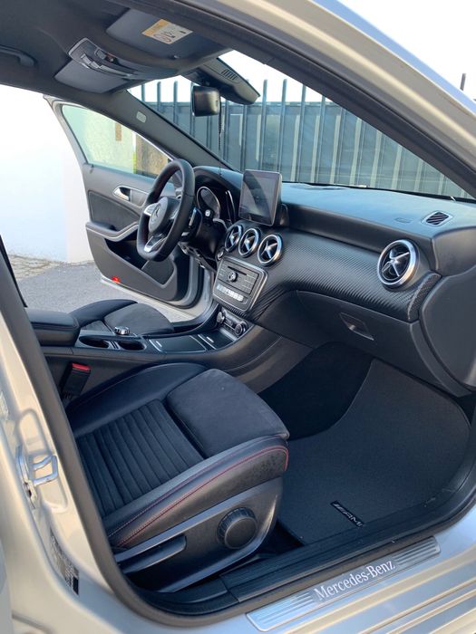 Classe A 180 Pack AMG como NOVO