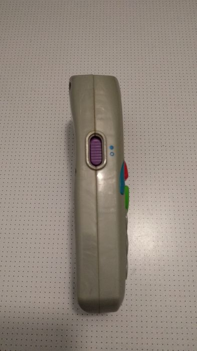 Детский развивающий телефон Fisher & Price.