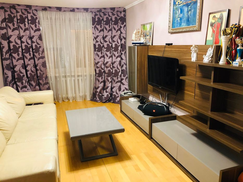 Меблі у вітальню