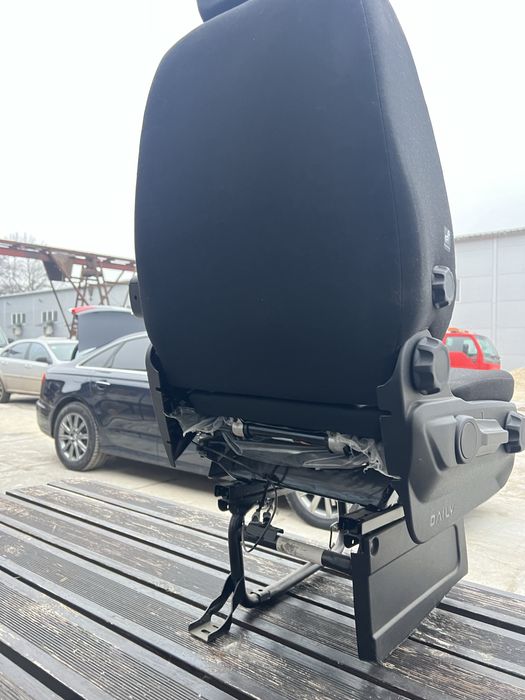 Сидіння Iveco Daily праве 2023р