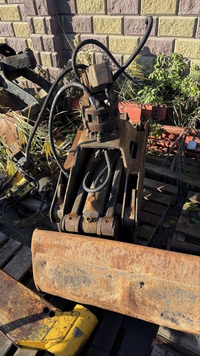 Лісний захват на кран маніпулятор