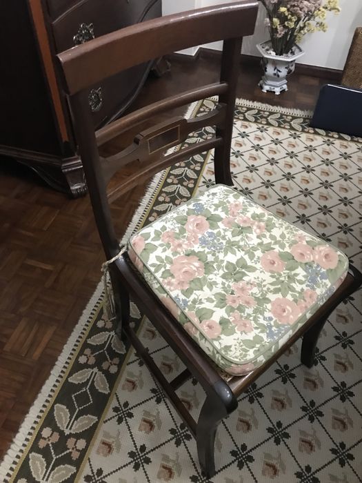Cadeiras estilo inglês