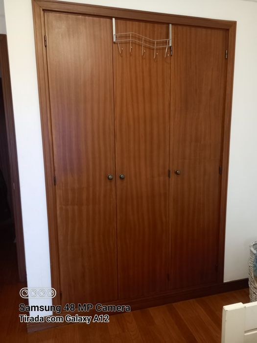 Quarto para arrendar,confortável.