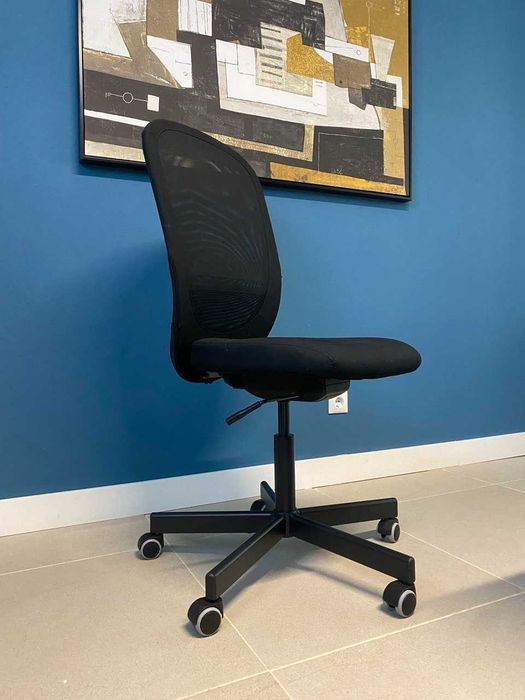 Cadeira de Escritório IKEA FLINTAN – Como Nova | 55€