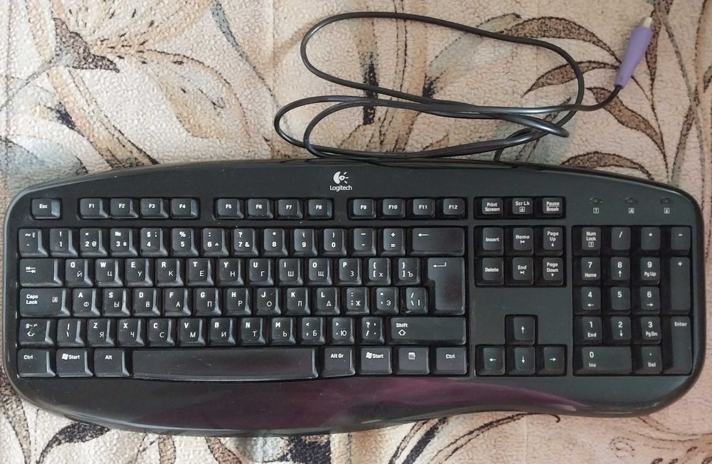 Клавіатура Logitech Classic+ Internet Pro Keybiard