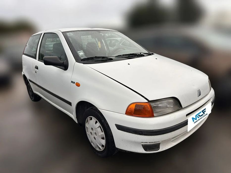 FIAT Punto I Hatchback (176) 1.7 TD Diesel 69 cv  51 kW 1994 - 1999 176 A3.000