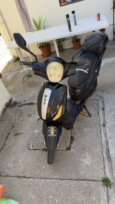 Moto elétrica voltrish