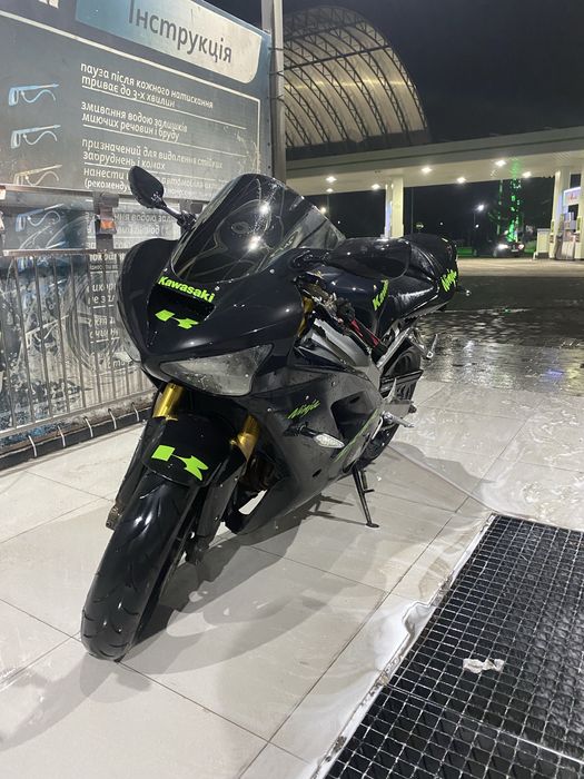 Мотоцикл Kawasaki zx6r 2003 636 600