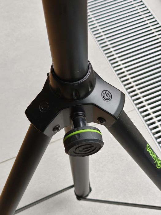 Statyw Kolumnowy Gravity SP 5111 B