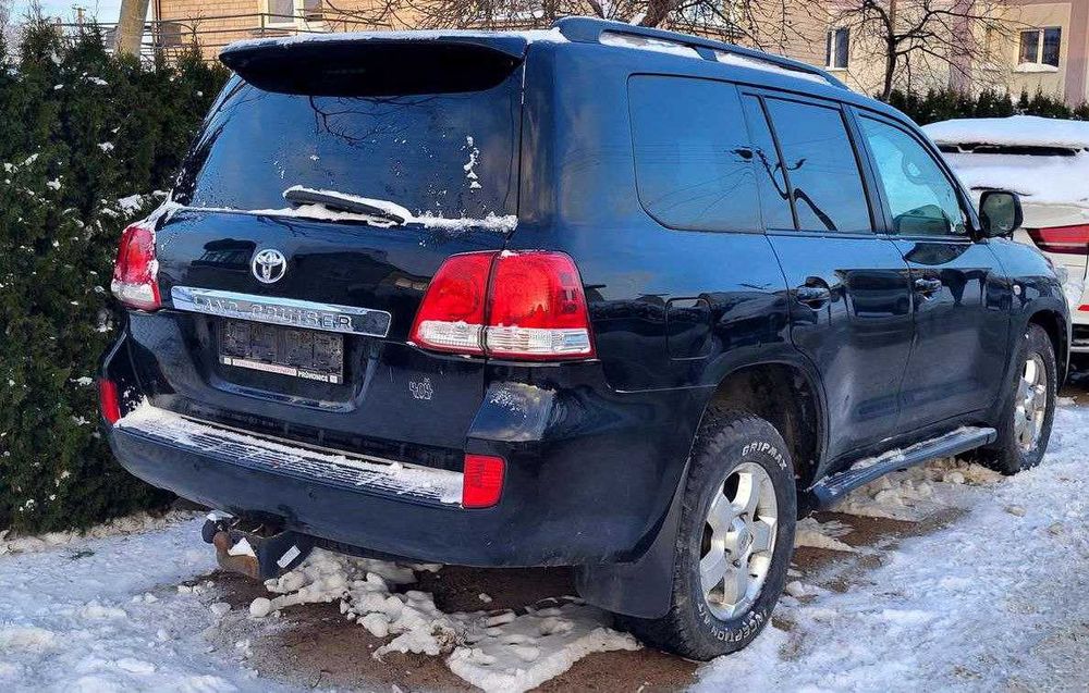 Toyota Land Cruiser 200 2011 4.5 дизель З ЕС