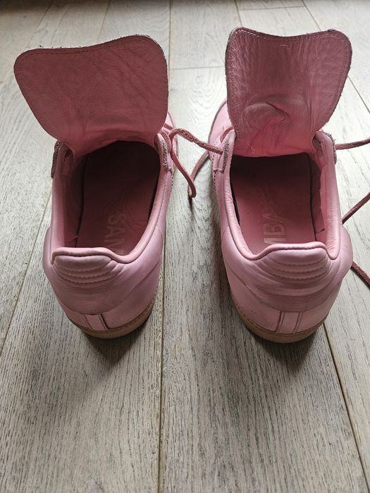 adidas Samba x Pharrell Williams Humanrace "Pink" (kod modelu: IE7295).