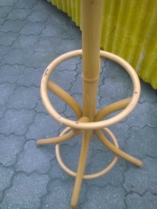 Wieszak gięty thonet