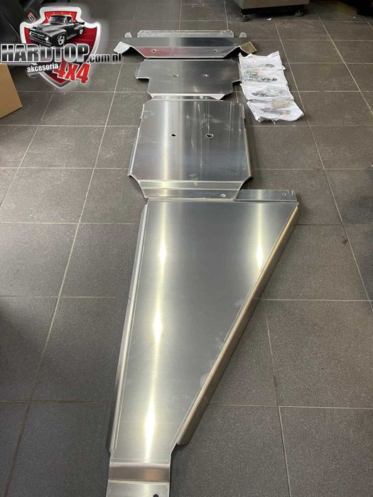 Osłona SILNIKA Osłony POD SILNIK Aluminiowe Nissan Navara D23 NP300
