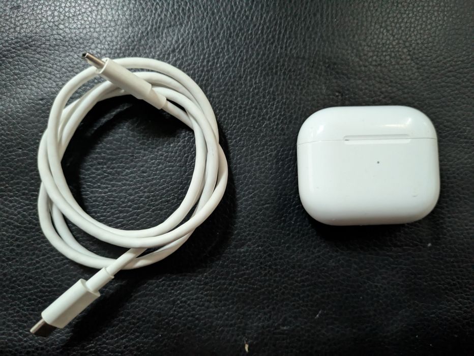 AirPods Pro 2 apple