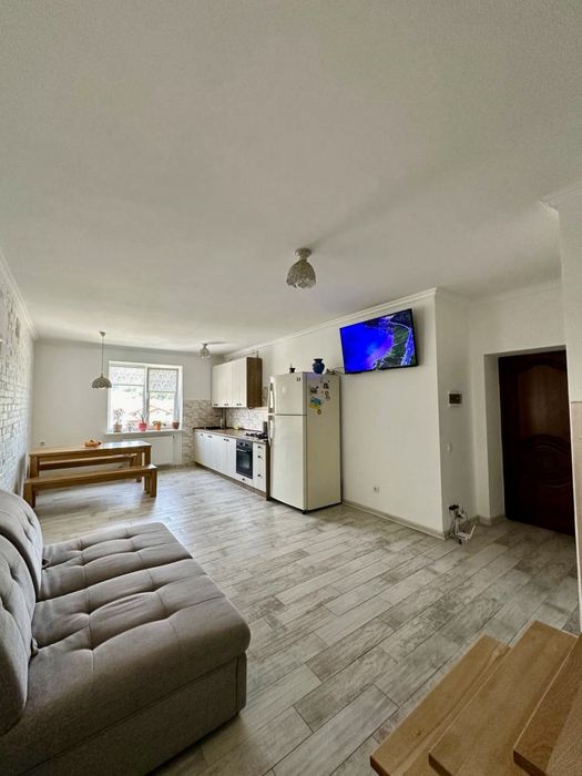 Продаж 4-кім. квартири 130.4 м2, вул В. Івасюка