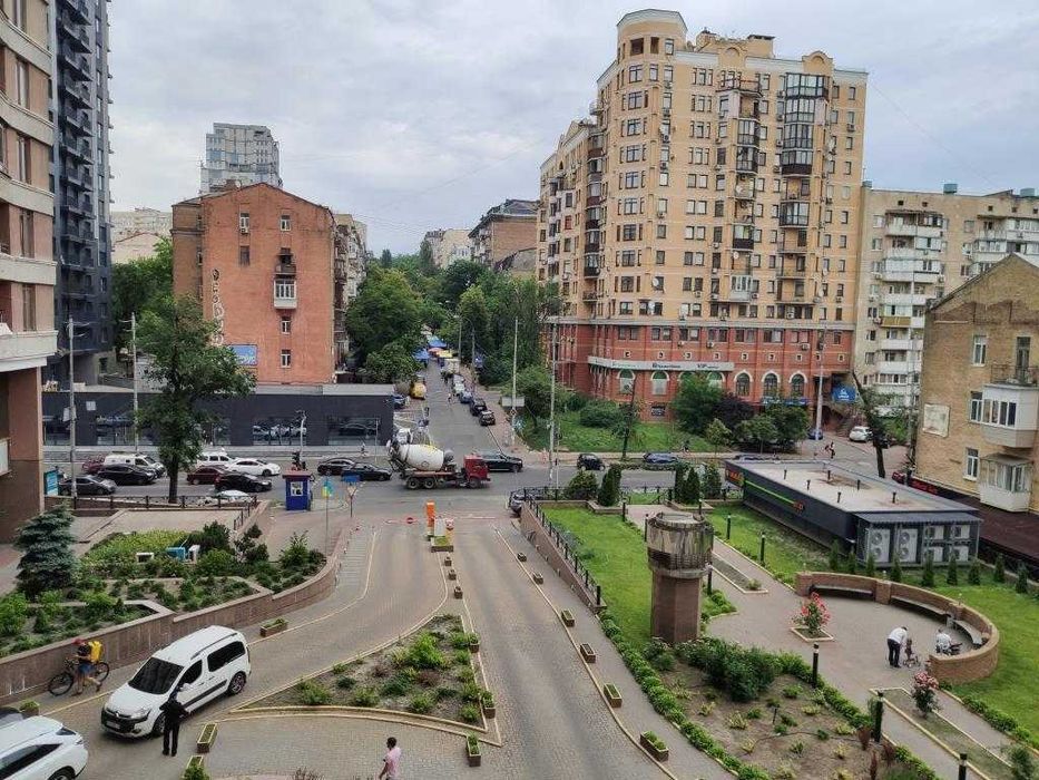 Продажа отличного офиса 127 кв.м. ЖК Дипломат Холл. Жилянская,59.