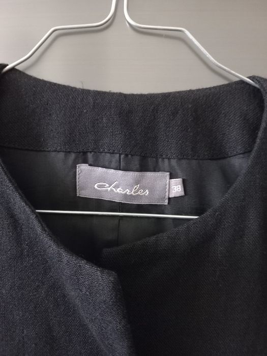 Casaco preto em linho marca Charles