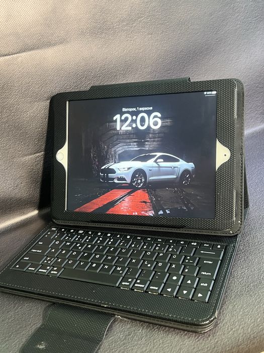 Ipad 9.7 32Gb 2019 Silver + Keyboard Айпад 9.7 32ГБ 2019