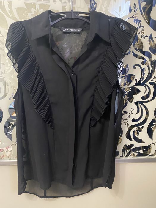 Блузи Zara розмір s