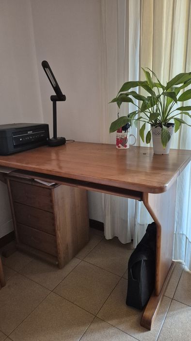 Secretária madeira maciça