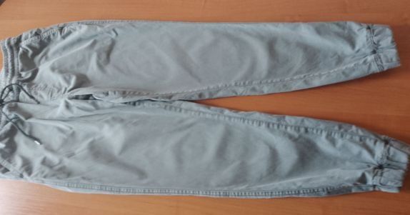 Spodnie joggery M