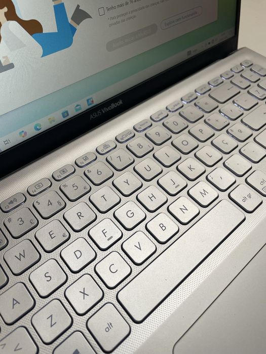 Portatil Asus VivooBook